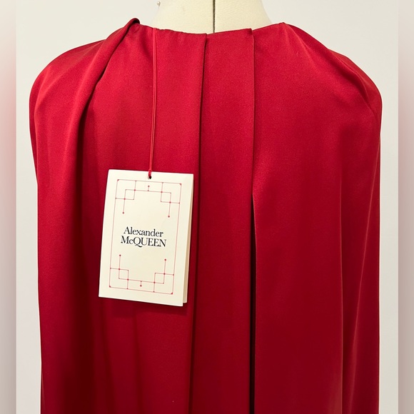 Alexander Mcqueen Burgundy Cape Effect Silk Mini Dress size:38(2-4)
